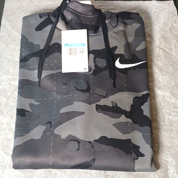 Nike Training Camouflage-Therma-Fit Hoodie, Medium, TonalGrey +Black &White - Picture 6 of 8